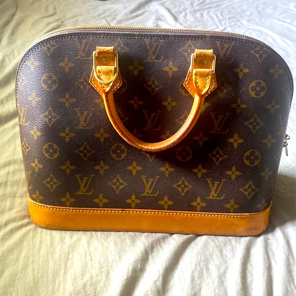Louis Vuitton Alma. 100% authentic.